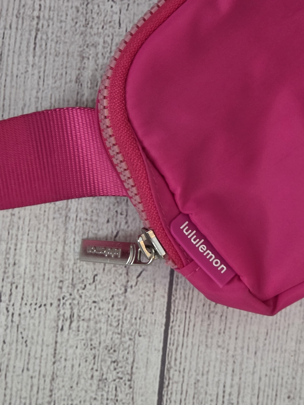 lululemon Hot Pink Belt Bag - Picture 2 of 5